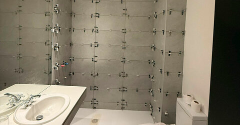 Microcemento en baños: precio del microcemento por m2, ventajas y acabados para reformar tu baño