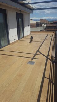 Terraza porcelanosa con reparación de humedad